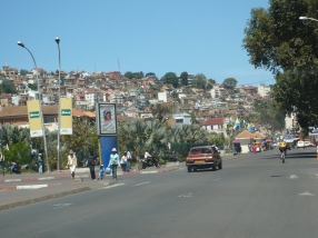 vue de l'avenue de la liberation antananarivo